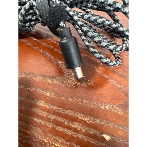 PowerA Xbox Fusion Wired Controller With Gold D-Pad For Xbox One & PC S3 - Picture 4 of 4